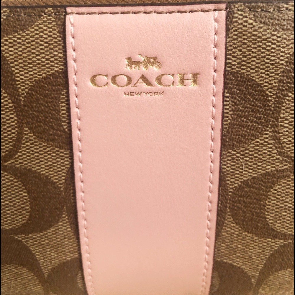 COACH WRISTLET 🆕 - Picture 3 of 7